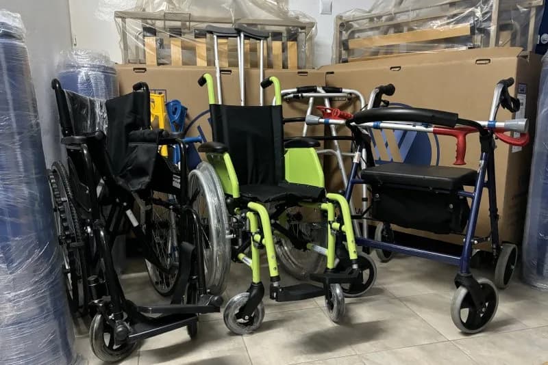 Gdzie wypożyczyć wózek inwalidzki? Sprawdź najlepsze lokalizacje
