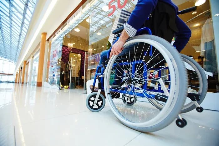 Porady dla podróżujących z niepełnosprawnością po Hiszpanii: dostępne atrakcje