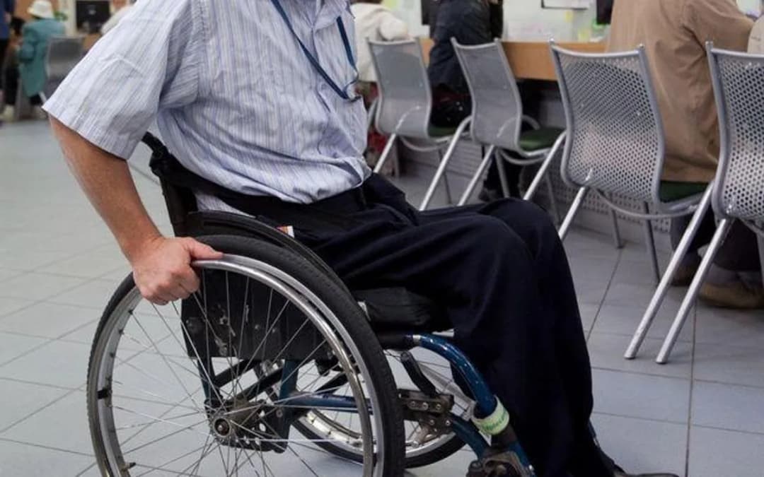 Czy osoba niepełnosprawna może pracować dłużej - poznaj limity czasowe