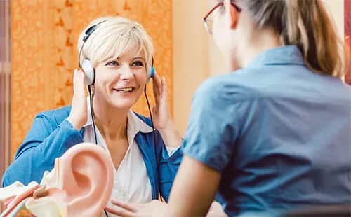 Ćwiczenia dla niesłyszących: skuteczne metody poprawy słuchu i wrażliwości