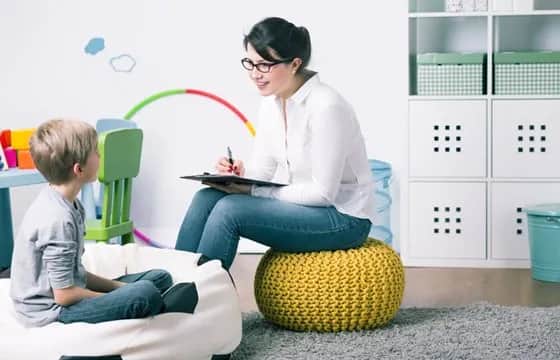 Autyzm dziecięcy czy jest uleczalny? Prawda o leczeniu i terapiach