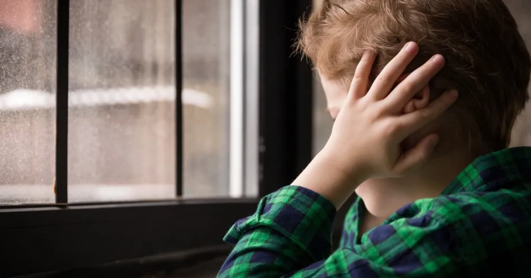 Ile wynosi zasiłek na dziecko z Aspergerem? Sprawdź, co przysługuje.