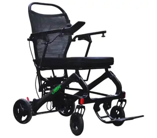 Gdzie wypożyczyć wózek inwalidzki za darmo i poprawić mobilność?