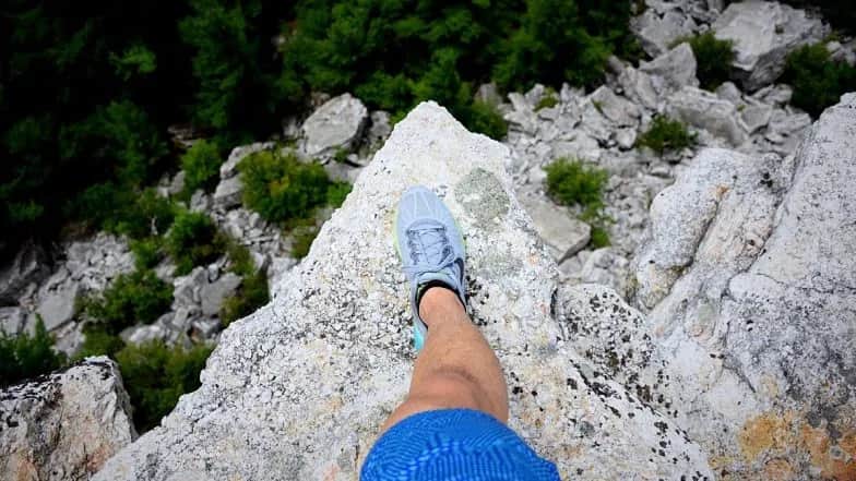Skąd się bierze lęk wysokości? Przyczyny, objawy i jak go pokonać