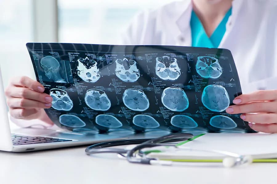 Jakie badania przed TK z kontrastem? Kluczowe informacje, które musisz znać