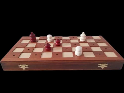 Warcaby dla niewidomych: jak grać dzięki dotykowym adaptacjom