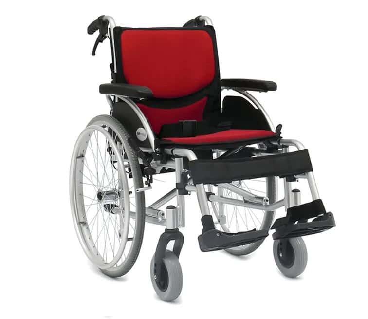 Wózek inwalidzki stalowy czy aluminiowy - kluczowe różnice w wyborze