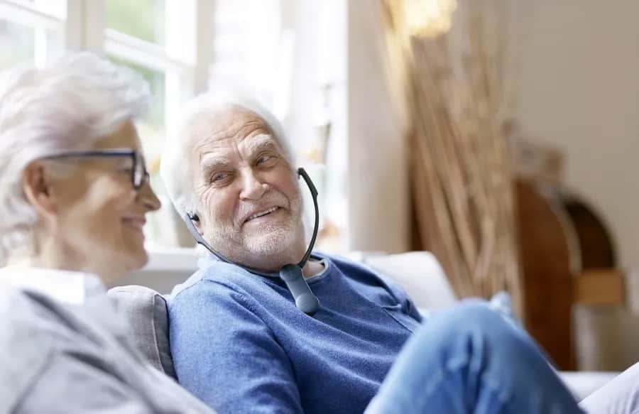 Słuchawki dla osób niesłyszących - jak wybrać najlepsze modele?