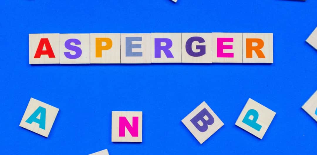 Jak radzić sobie z zespołem Aspergera i poprawić relacje społeczne
