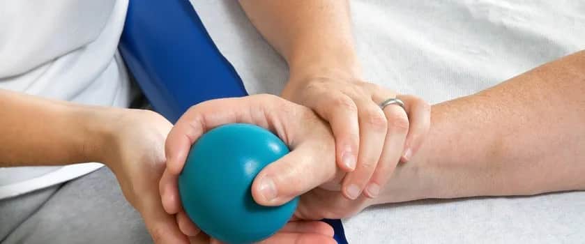 Rehabilitacja neurologiczna: jak działa i jakie przynosi korzyści