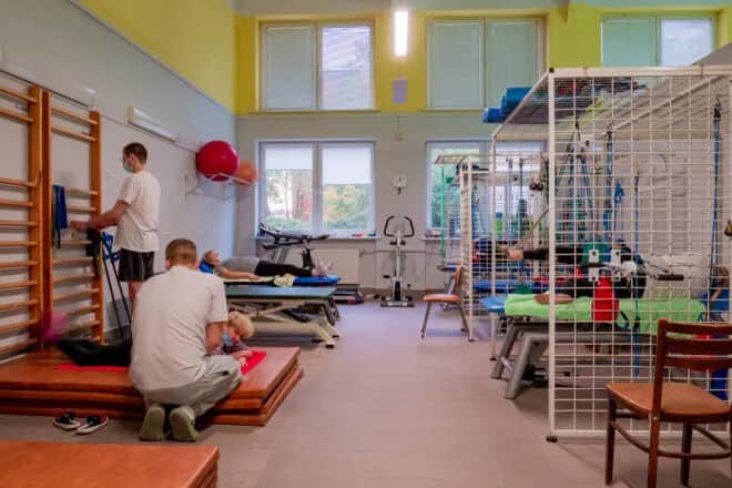 Gdzie najszybciej rehabilitacja NFZ Wrocław? Sprawdź najlepsze miejsca